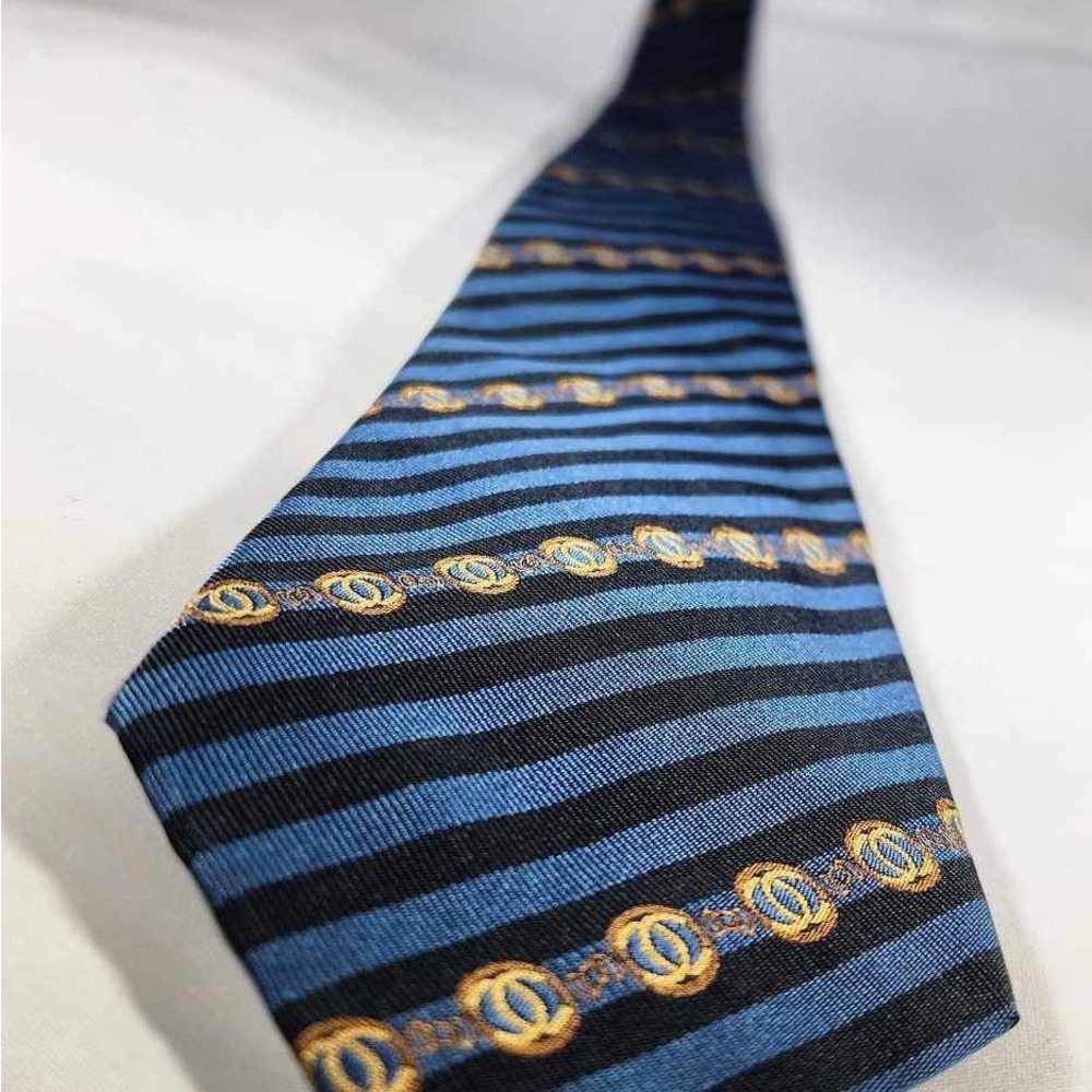 Men’s Chanel Tie - Picture 5 of 5